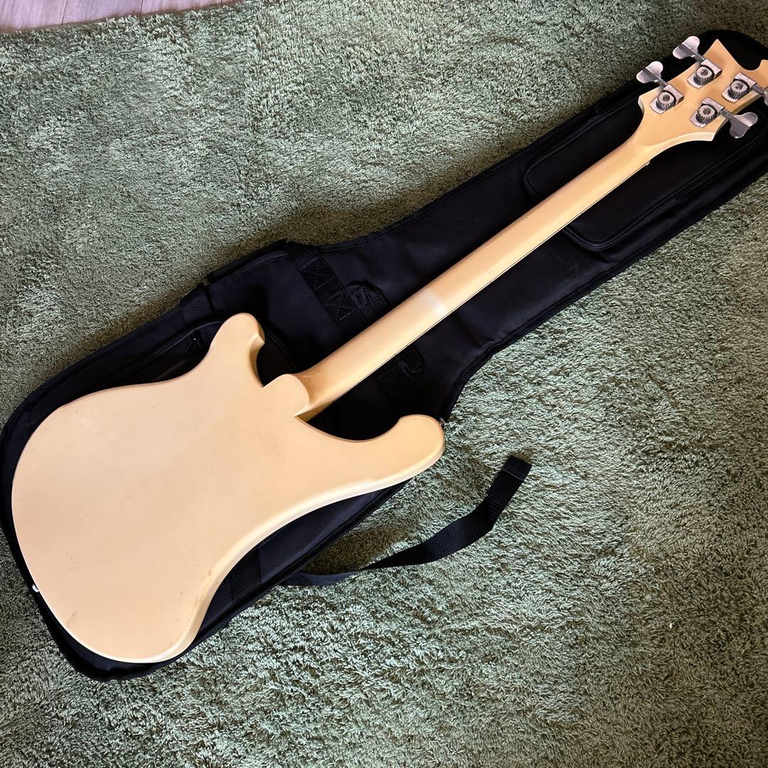 ＦＥＲＮＡＮＤＥＳ　ＲＢ－８０　White