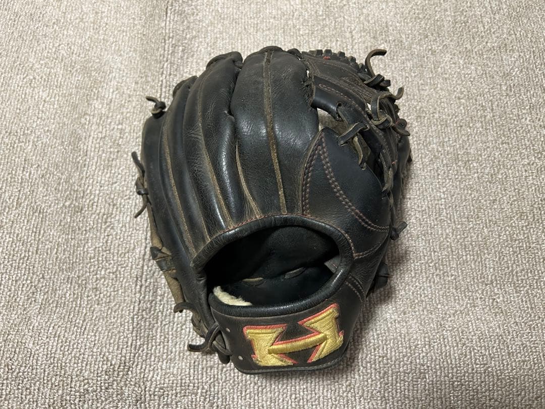 ハイゴールド内野用グローブ