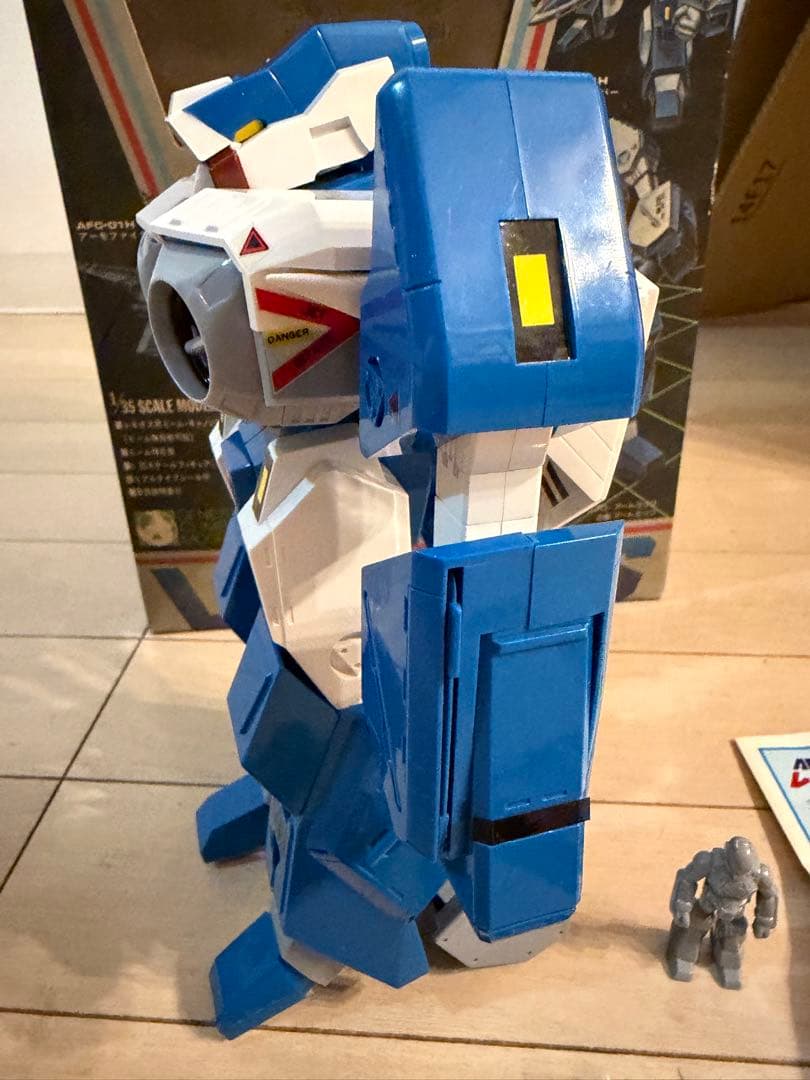 機甲創世記モスピーダ　AFC-01H レギオス エータ1/35スケールフィギュア