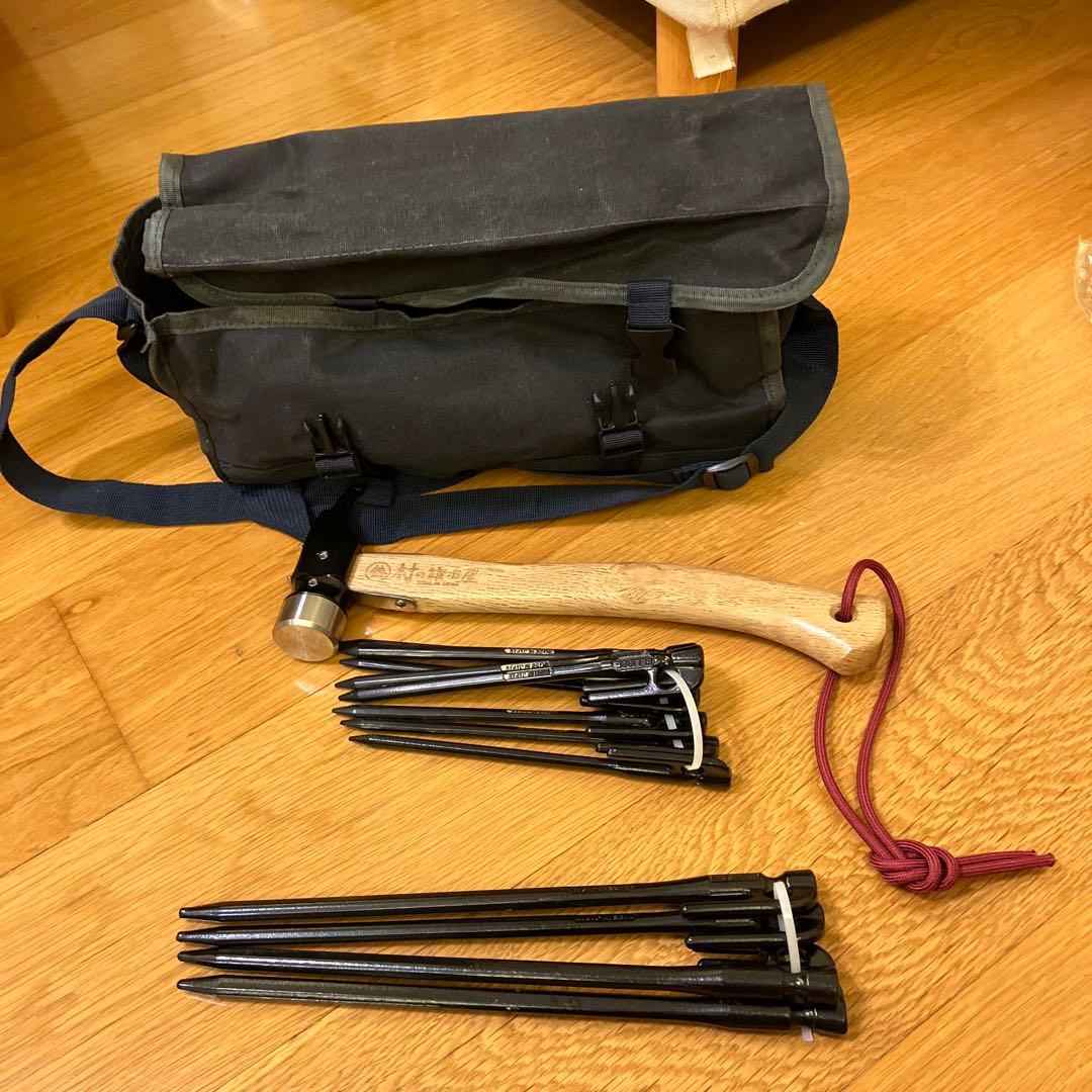 一度使用　村の鍛冶屋ペグ12本　＆ツールバッグ &ハンマーセット