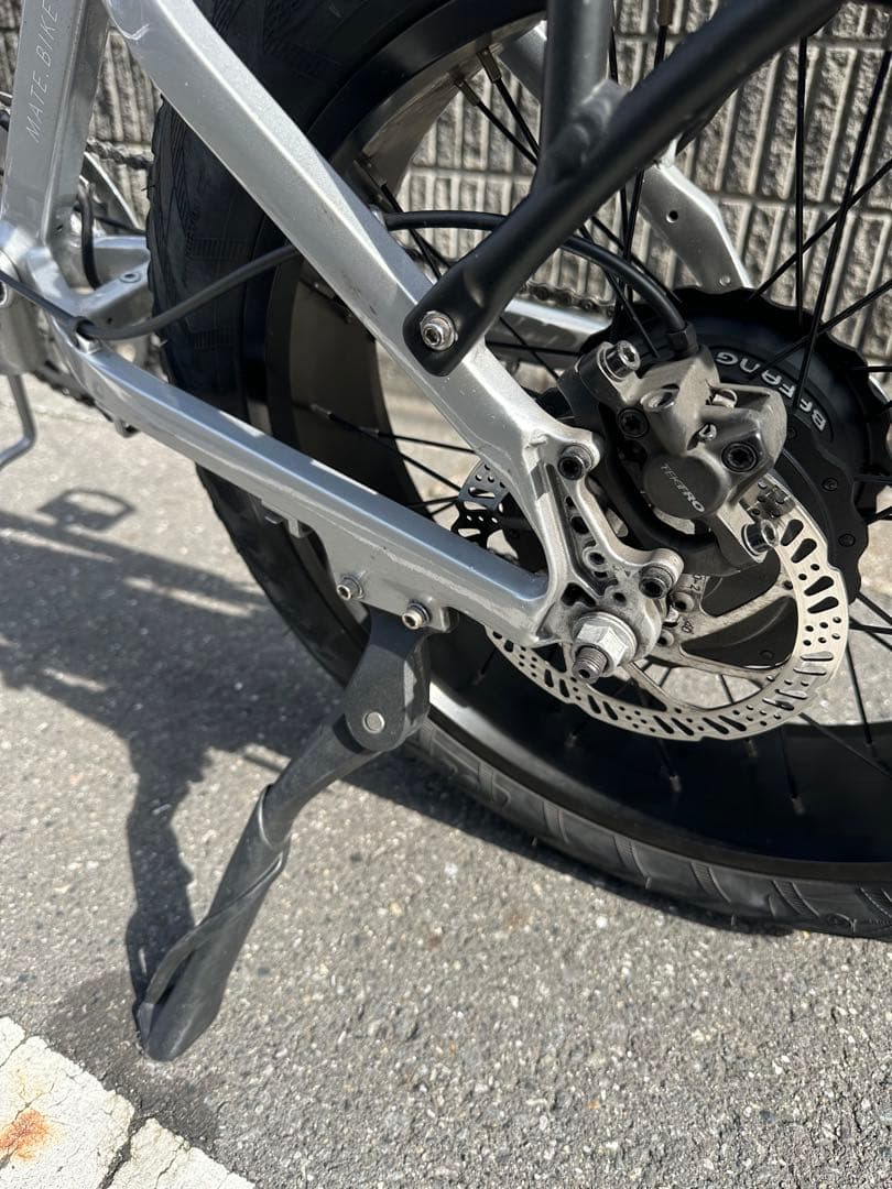 MATE X 250 Polar Silver 荷台付き ハンドルカスタム