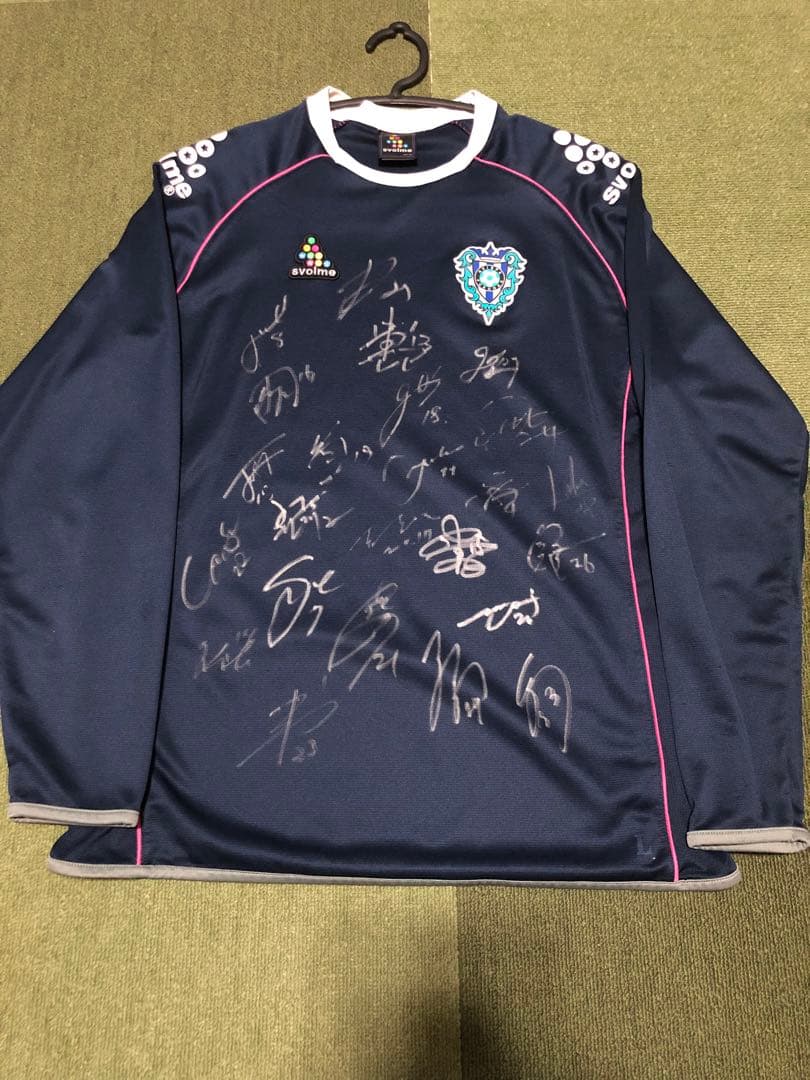 非売品　2012年アビスパ福岡全選手サイン入り練習着