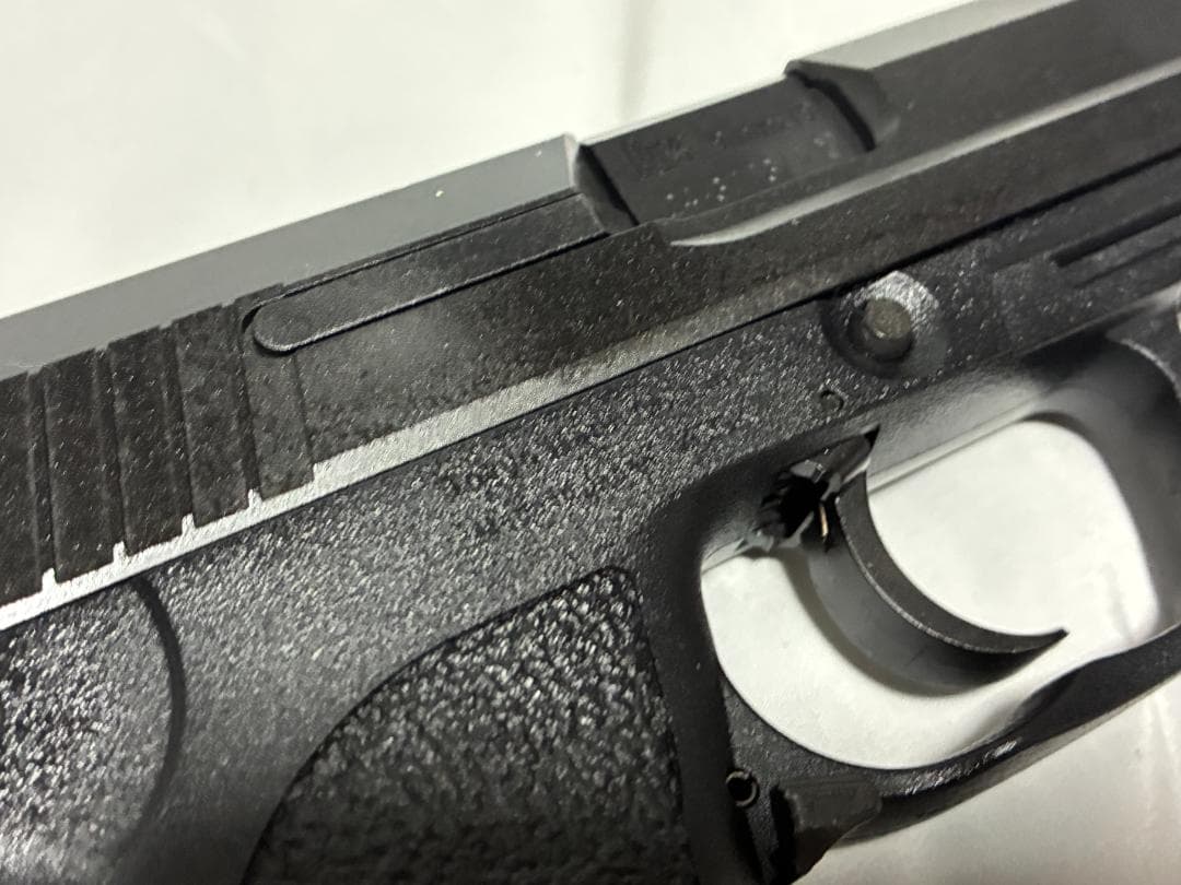 東京マルイ　ガスブローバック　H＆K　USP　18歳以上用　ガンケース付
