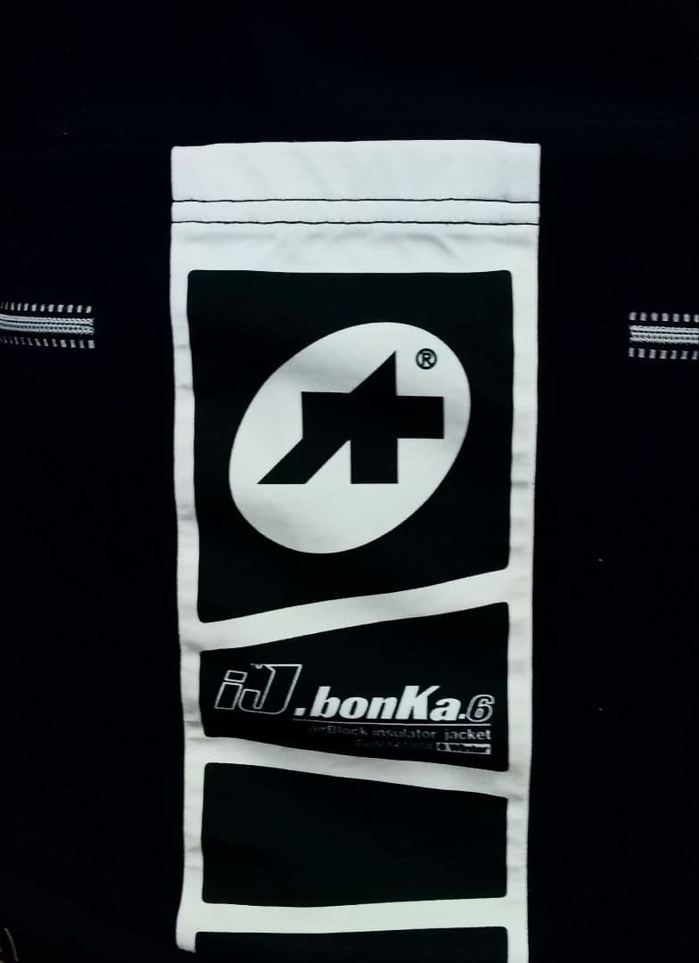 秋必需アソス　気候変化対応　bonKa　サイズＳ　様々な気候からしっかり体を守る