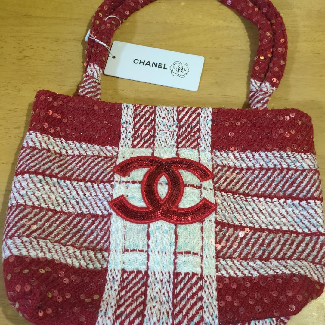 CHANEL スパンコール トートバッグ 赤/白ノベルティ