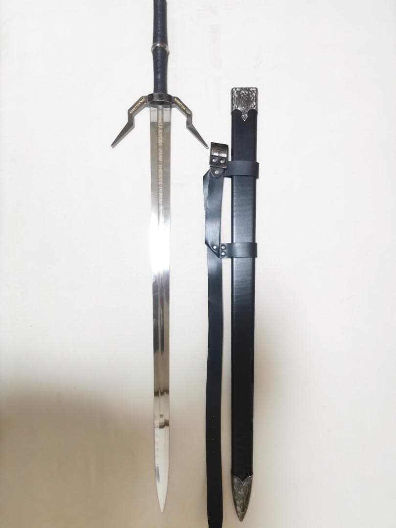 ウィッチャー3 ワイルドハント 狼流派の銀の剣 金属製 模造刀 西洋剣 美術品
