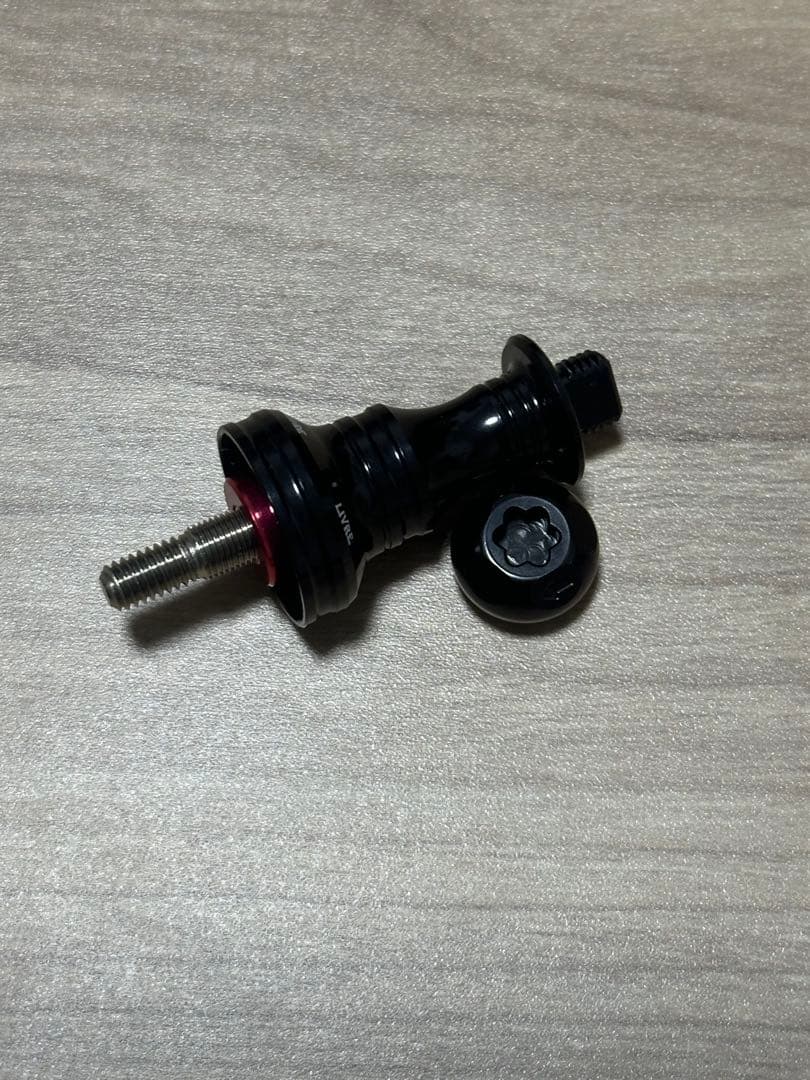 リブレ　MADCROW スクイッドマニア　シマノ用スカート　ナット付き