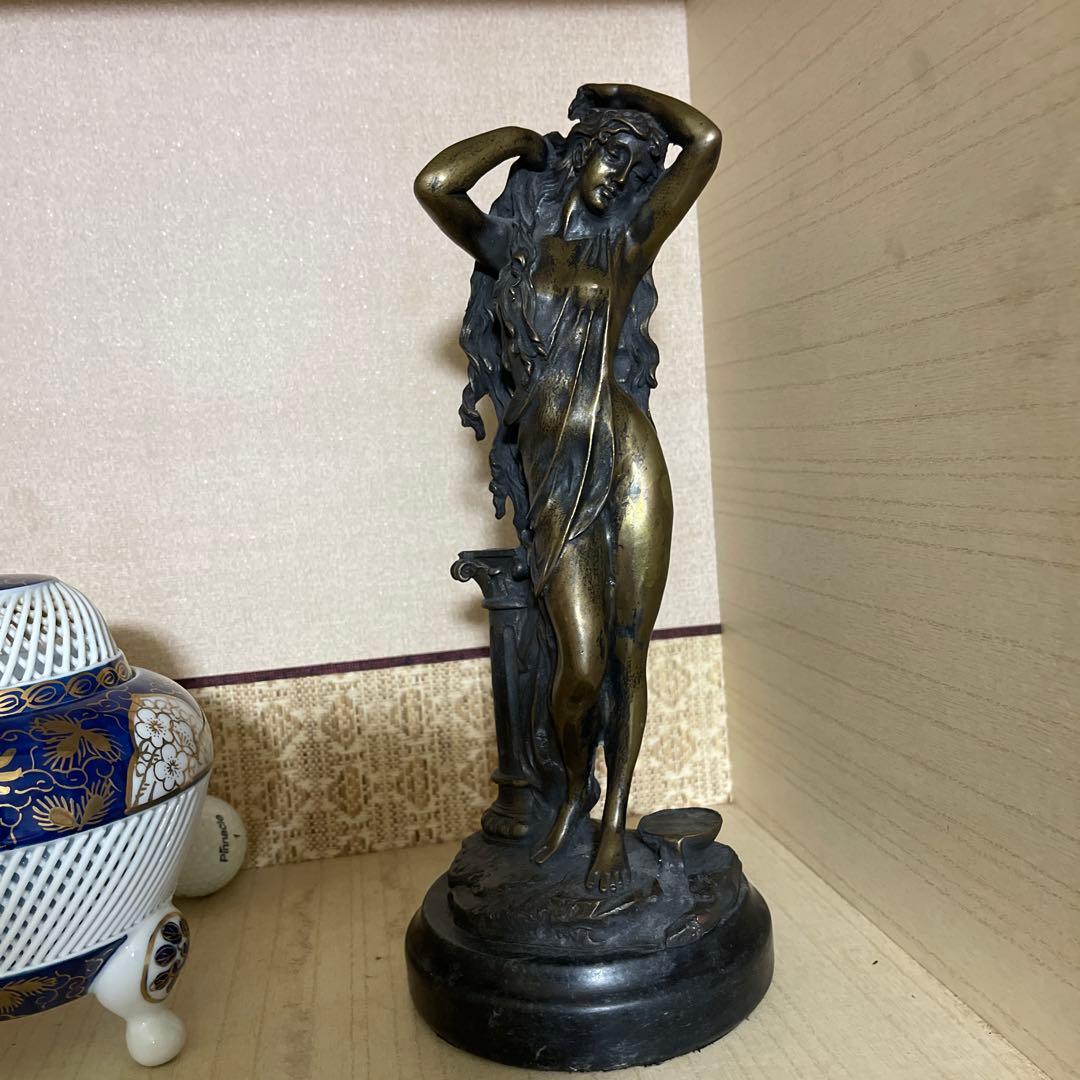 ブロンズ製女性像 彫刻