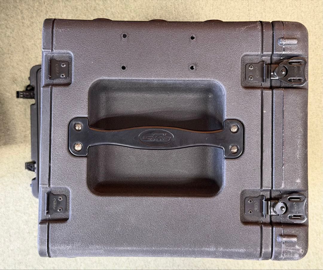 SKB 6U シャローラックケース