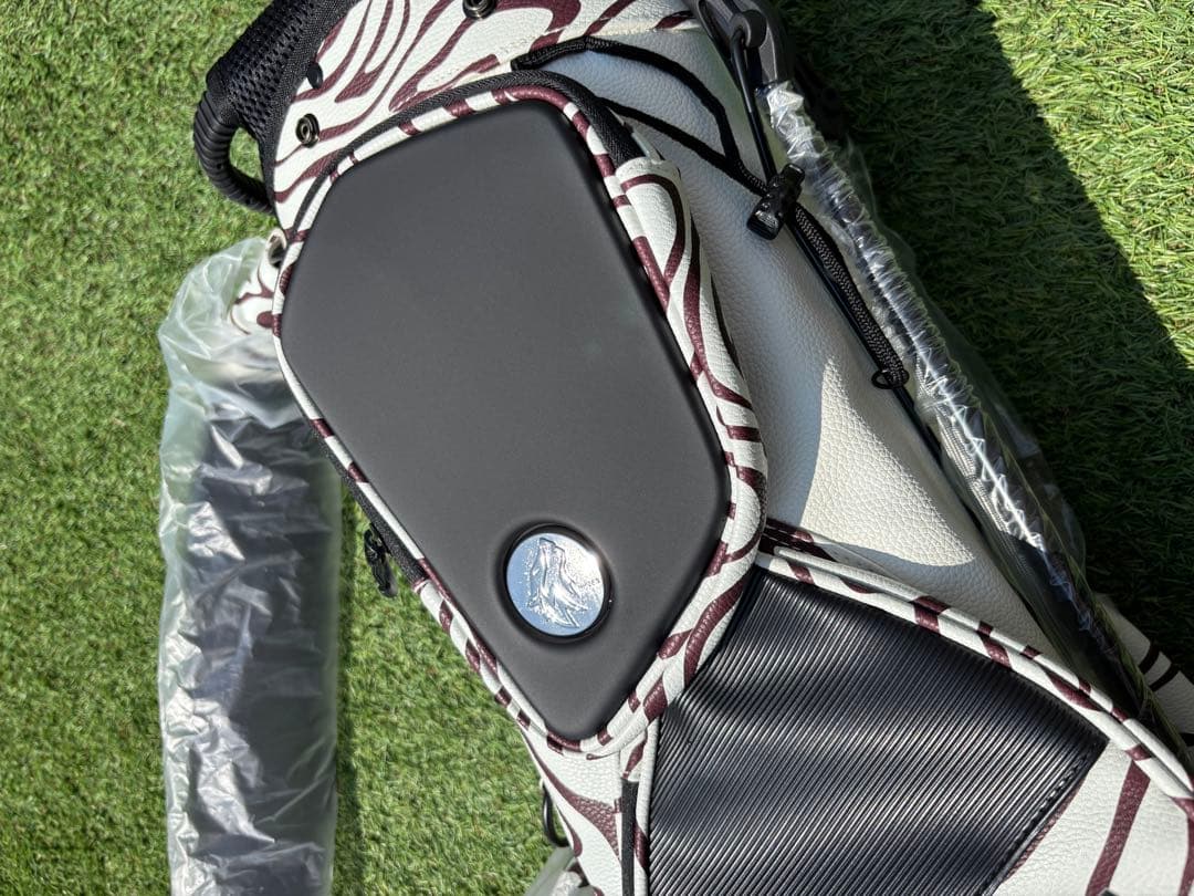BSEGOLF スタンドキャディバッグ　新品　ゴルフバッグ　アニマル柄　ゼブラ柄