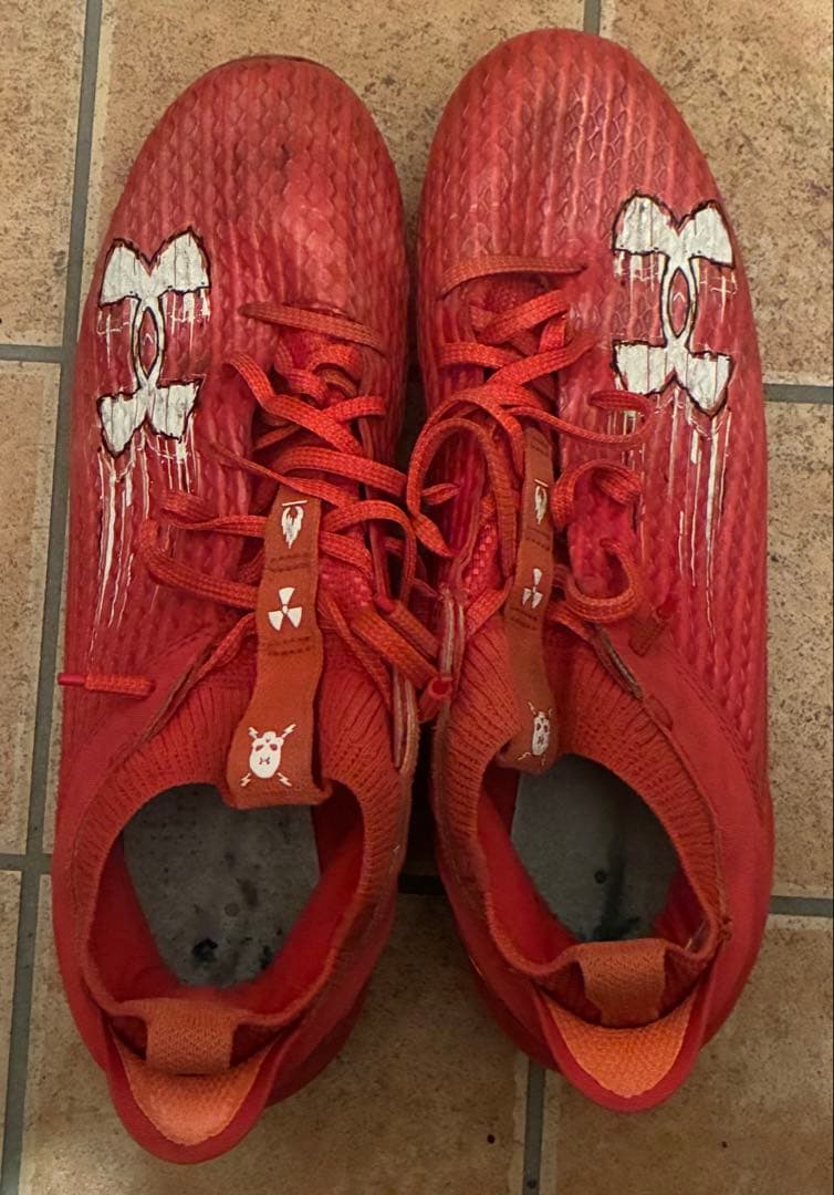 UNDER ARMOUR BLUR SMOKE 2.0 MC ベータレッド 27