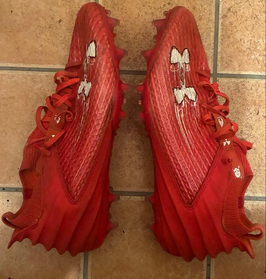 UNDER ARMOUR BLUR SMOKE 2.0 MC ベータレッド 27