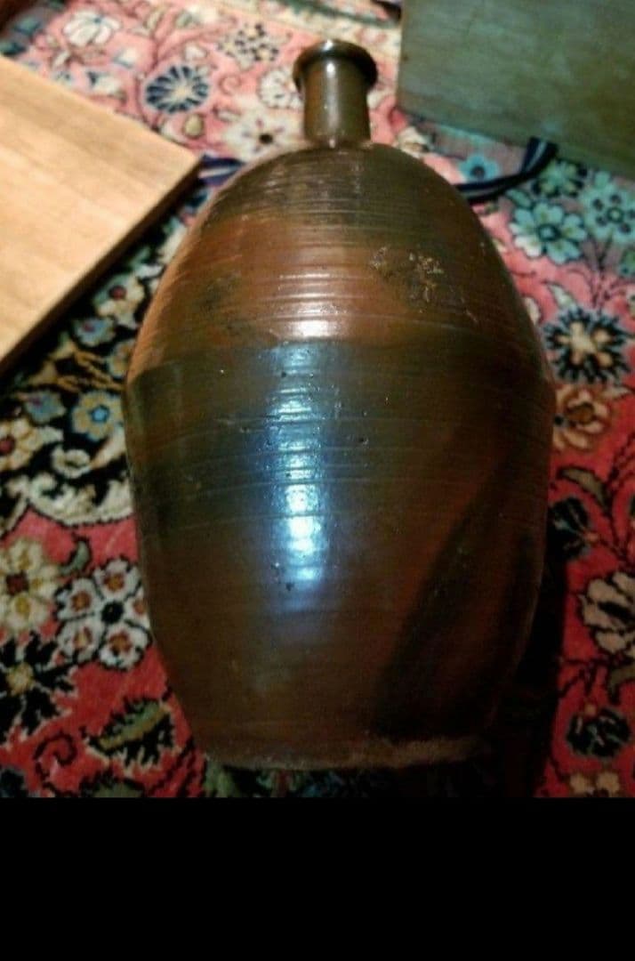 伊部手古備前徳利です陶器製の瓶 中型 茶色伊部手古備前徳利です