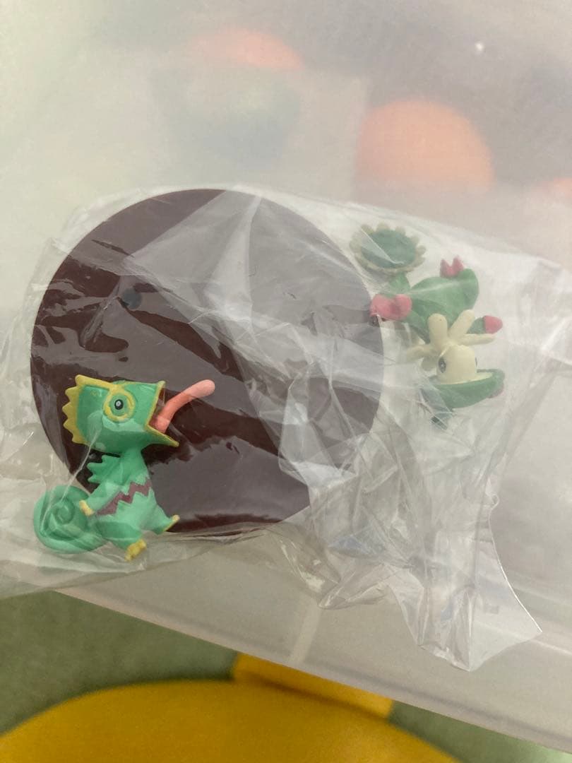 未開封 立体ポケモン図鑑 キノココ キノガッサ カクレオン フィギュア