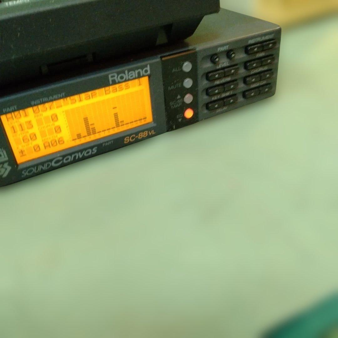 ★Roland SC-88 GS MIDI音源 ジャンクです。 取扱説明付