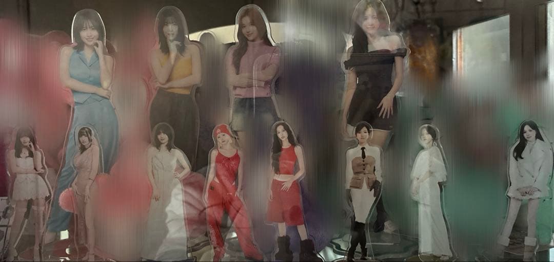 TWICE アクリルスタンド
