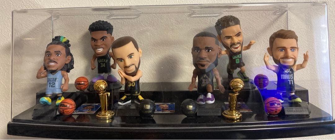 5サプライズ！NBA BALLERS★レブン＆カリー６体セット