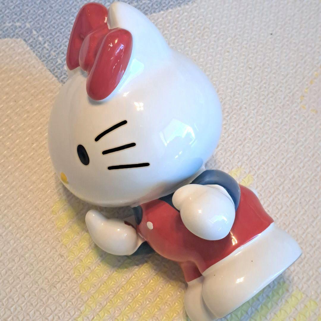 ハローキティ　陶器　貯金箱 立体　フィギュア　バンク　置物　レトロ