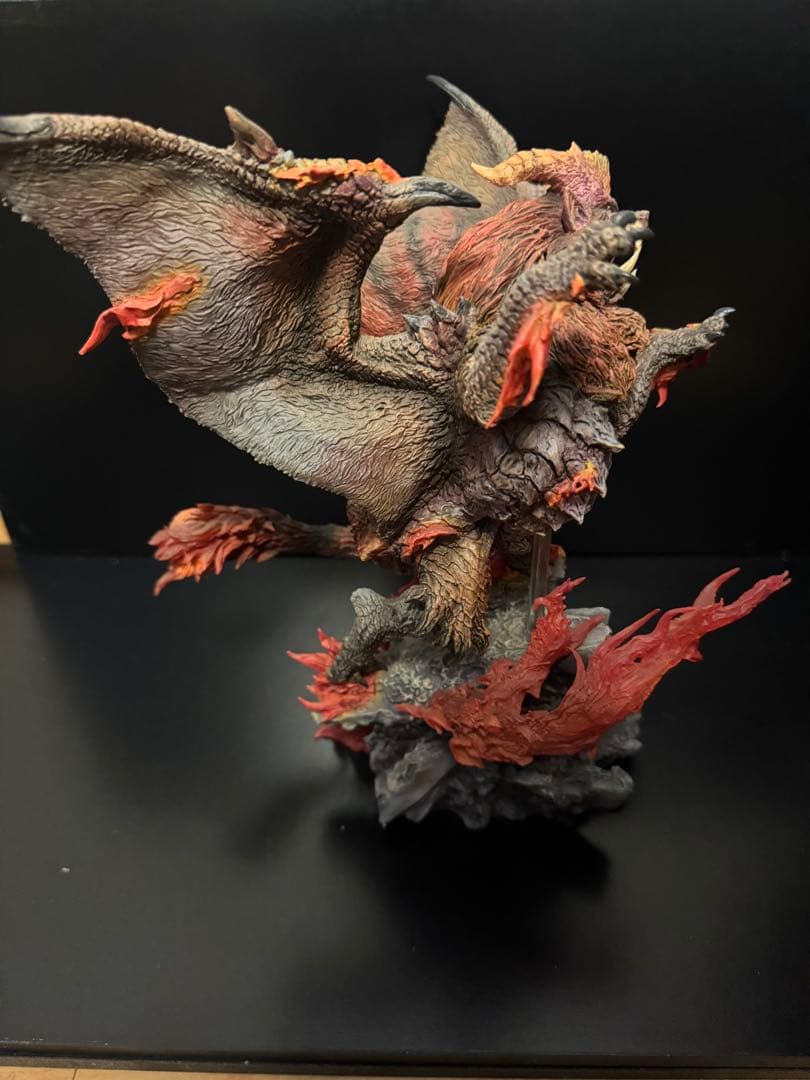 モンスターハンターフィギュア　クリエイターズモデル　テオ・テスカトル　初版