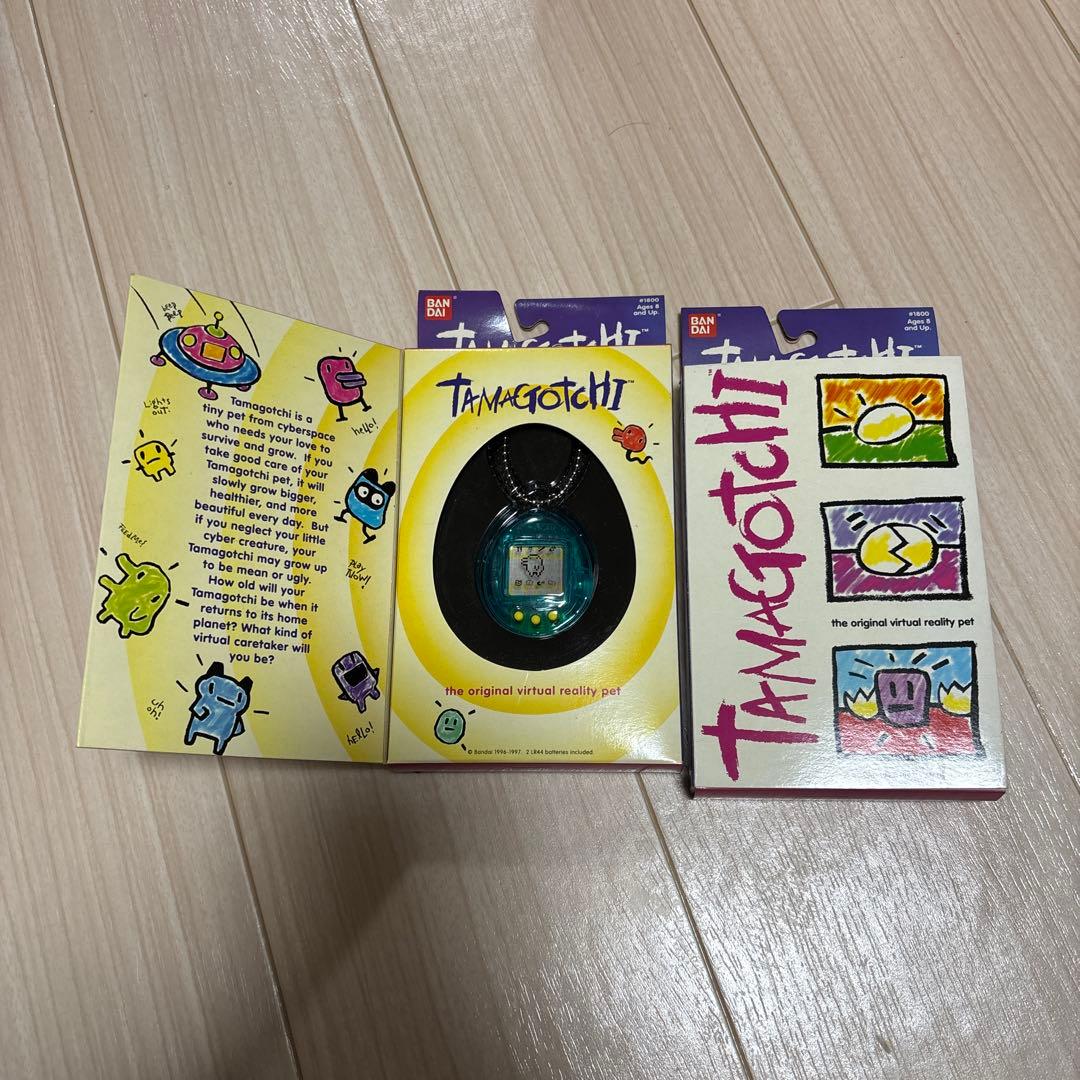 激レア！ Tamagotchi たまごっち海外版 2個セット