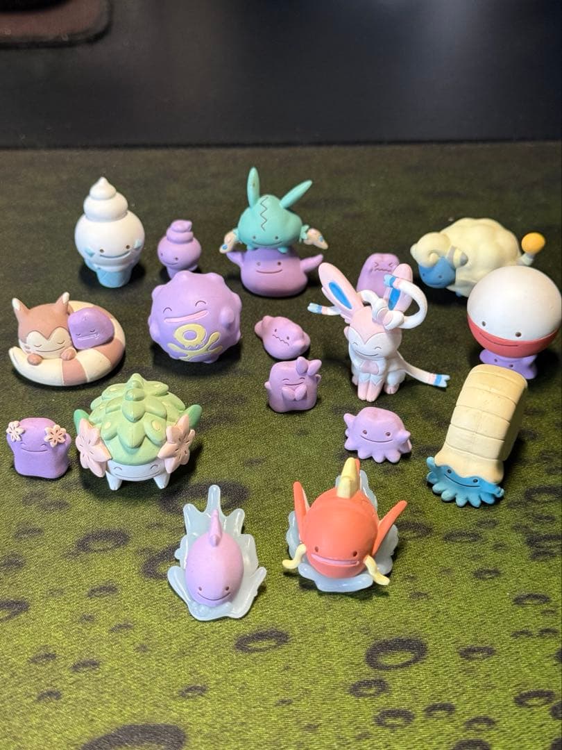 へんしん　メタモン　ガチャガチャ