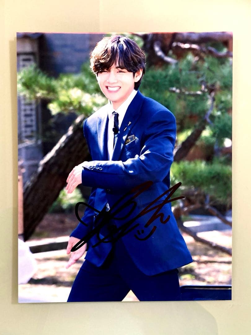 セール中…V直筆サイン入り超大型写真…BTS…防弾少年団