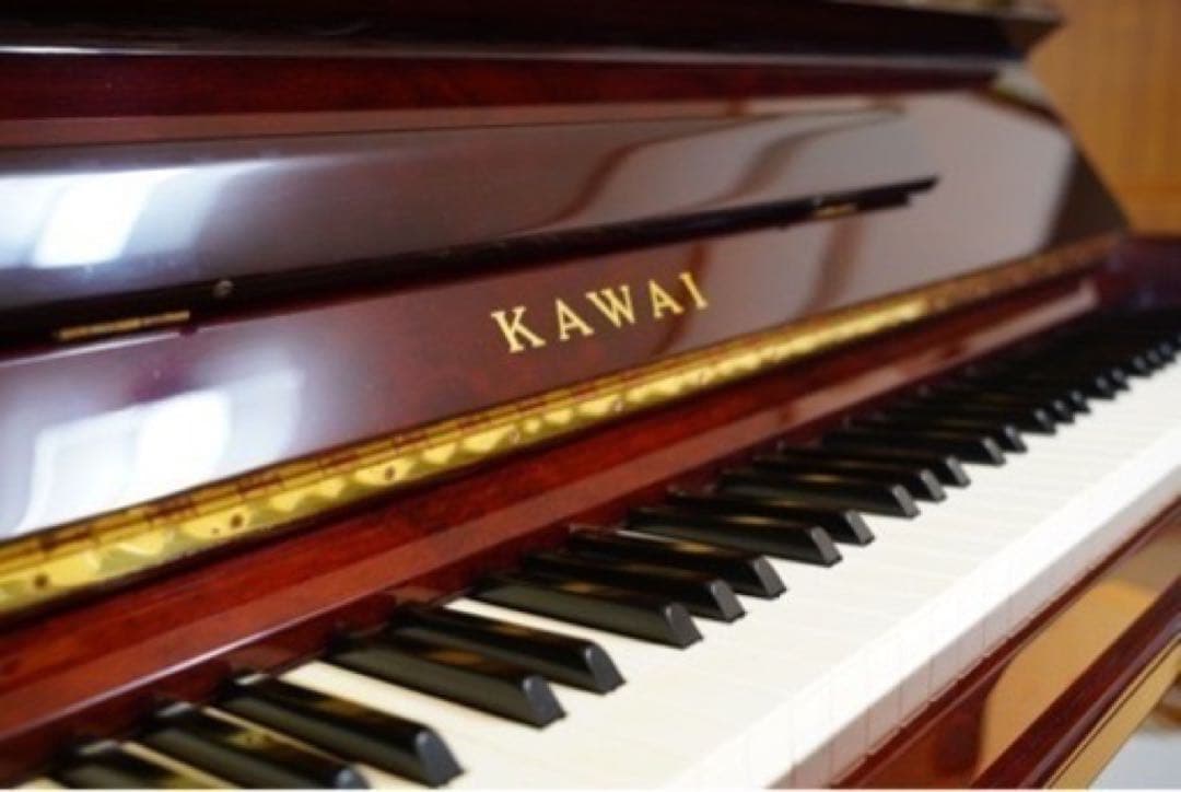 KAWAI アップライトピアノ バーチの木目