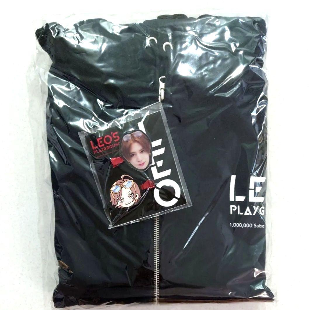 山田涼介 LEOの遊び場 【BIG size】ジップパーカーとヘアクリップ