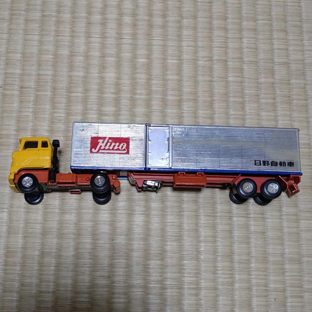 トミカ ダンディ セミトレーラー パネルバン 1/60