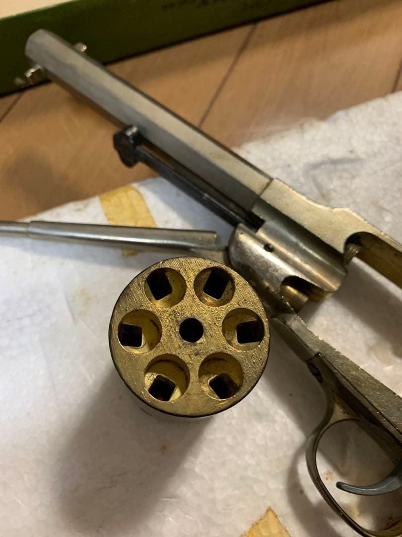 CMC 初期モデル Colt 1851 Navy .44 SMピースメーカー