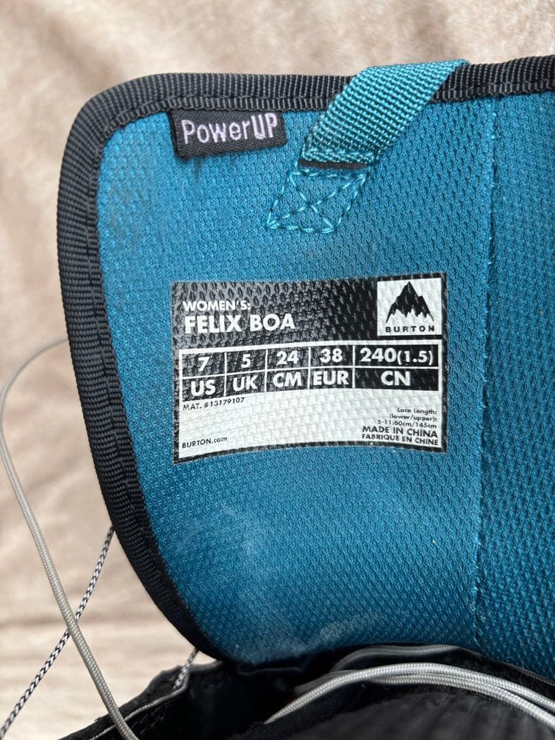 24cm Burton Women's Felix BOA スノーボードブーツ