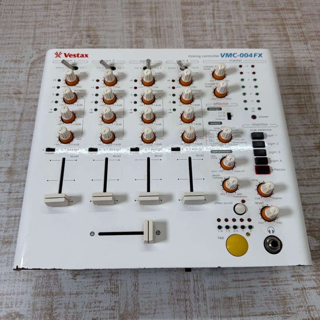【DJミキサー】Vestax VMC-004 FX ジャンク　本体のみ
