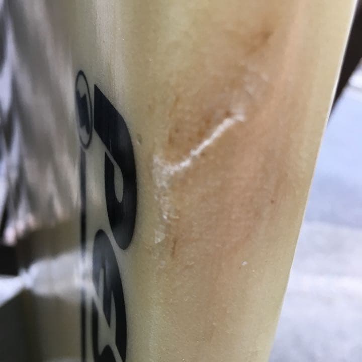 ペーシュ サーフボードフィン付き