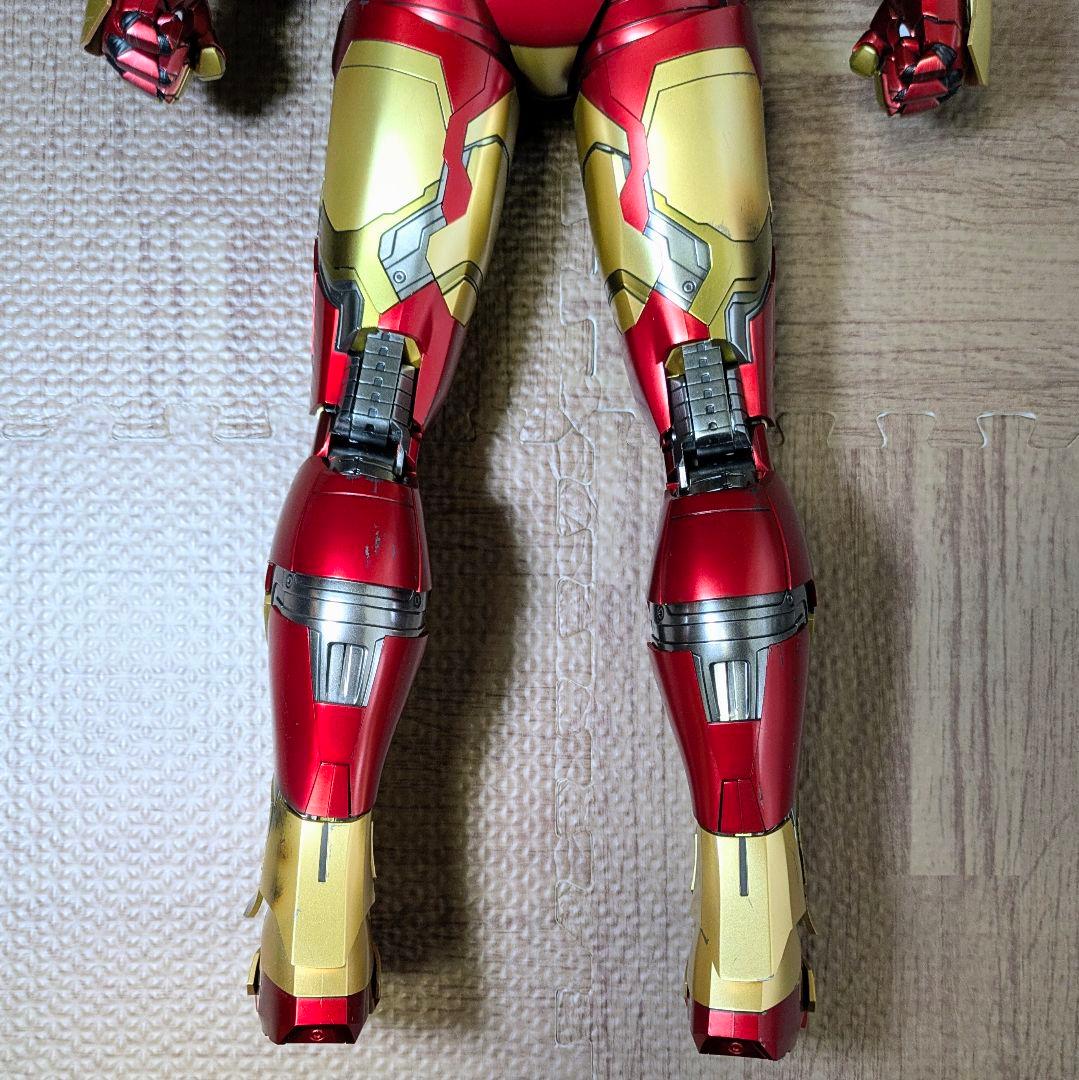 ホットトイズ 1/4 QS008 アイアンマン マーク42 　スタンド欠品