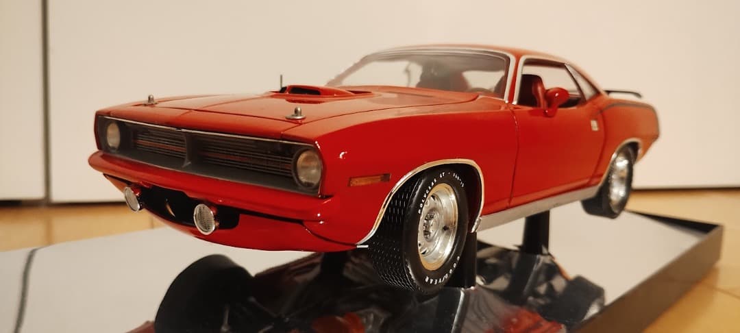 1970 PLYMOUTH HEMI 'CUDA 1/18 クーダ MOPAR