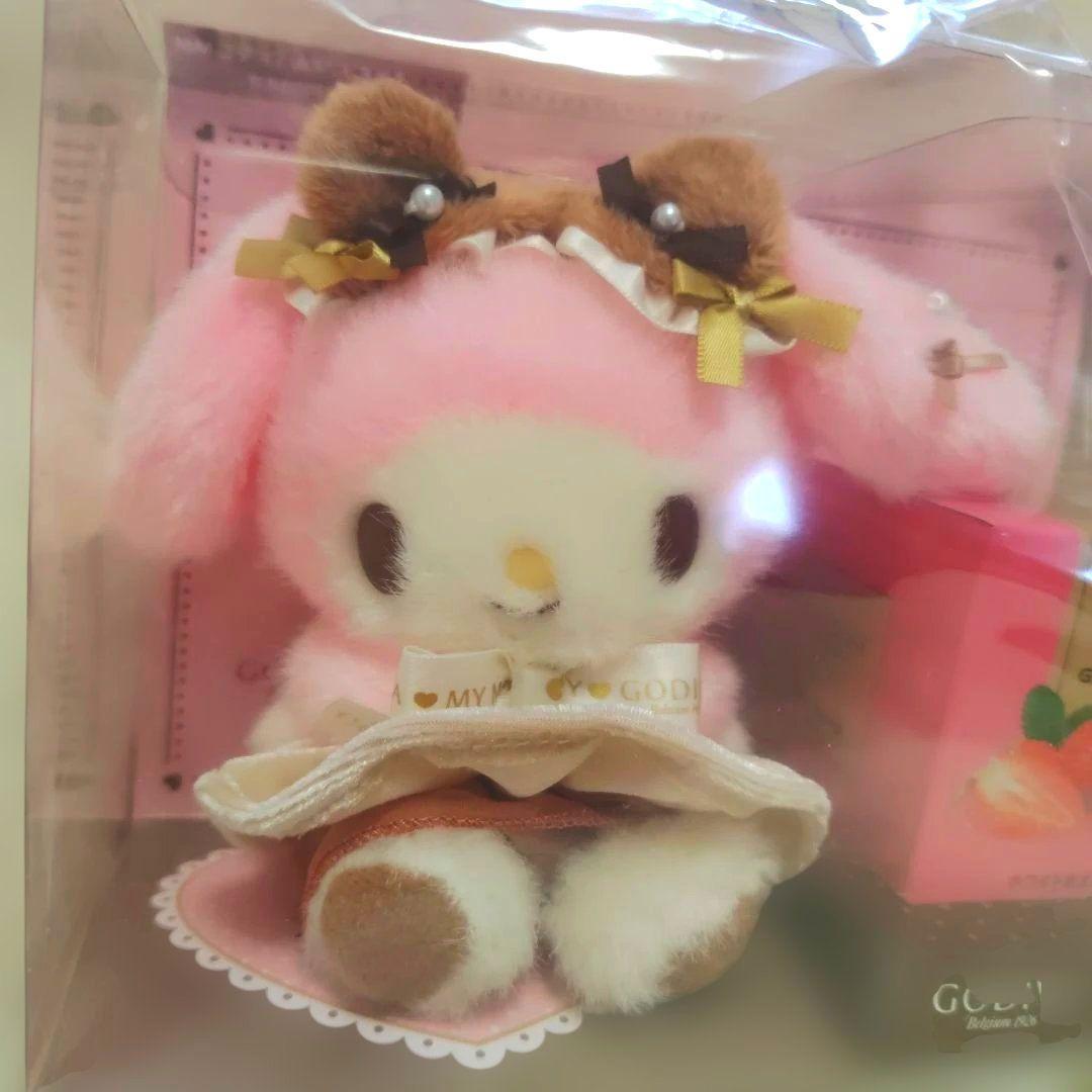 完全未開封　GODIVA 2026 マイメロディ マスコットチャームセット
