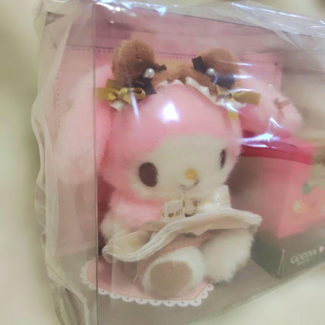 完全未開封　GODIVA 2026 マイメロディ マスコットチャームセット