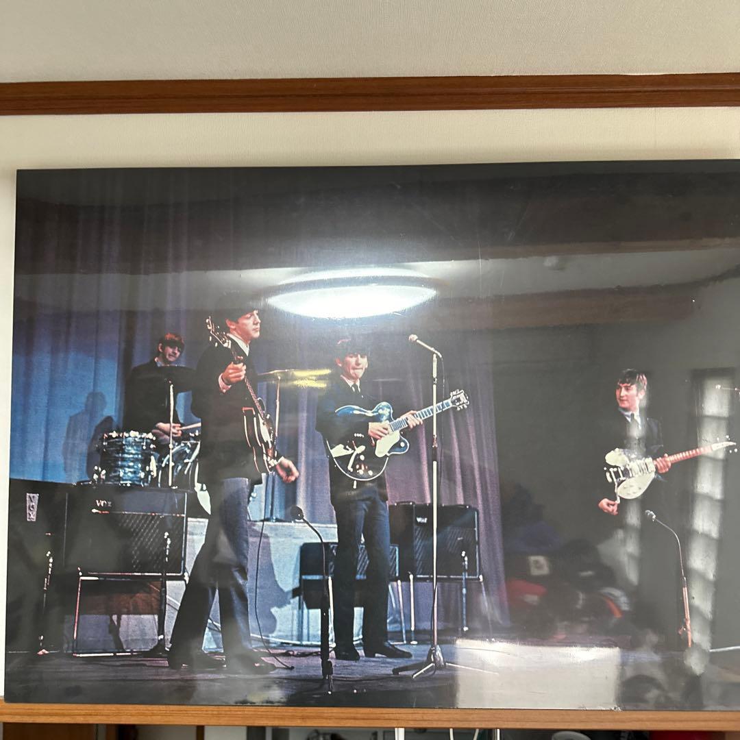 ビートルズ ライブパフォーマンス 写真