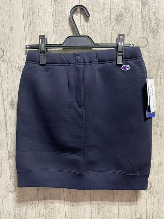 M  チャンピオンゴルフ ウィメンズ Wrap-Air スカート　新品　ネイビー