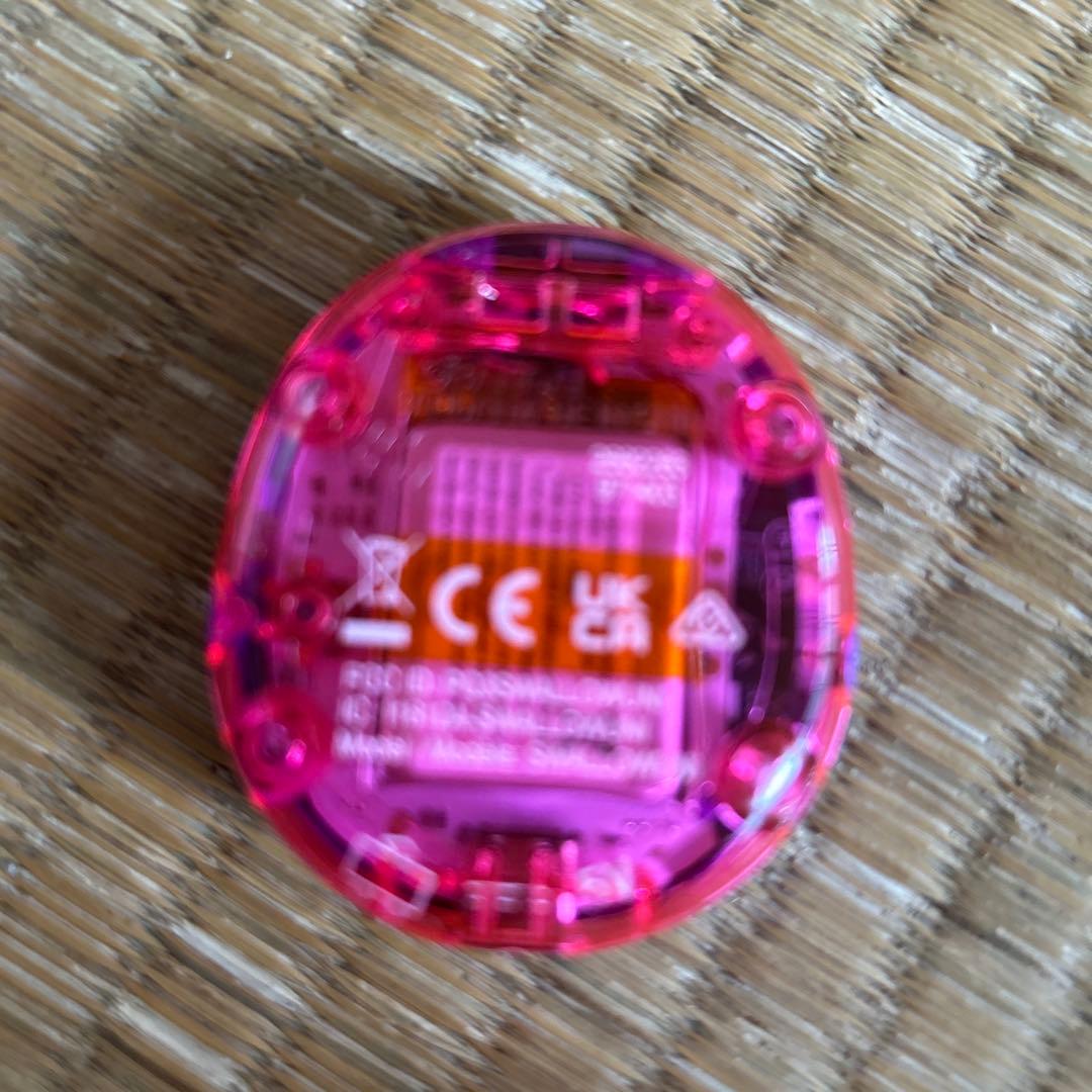 たまごっちユニ　パープル　カバー付き