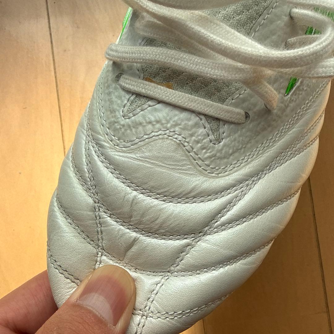 Mizuno モレリアネオ4β 限定色