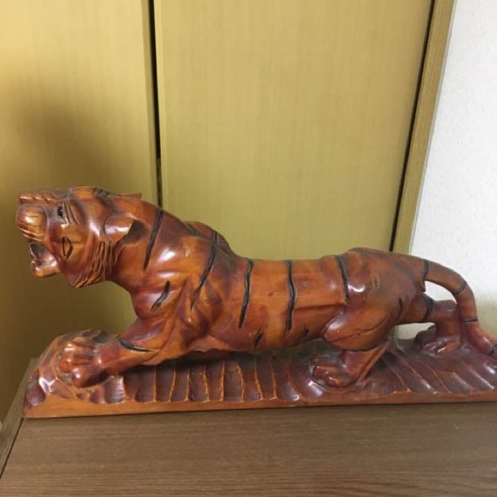 虎の芸術品