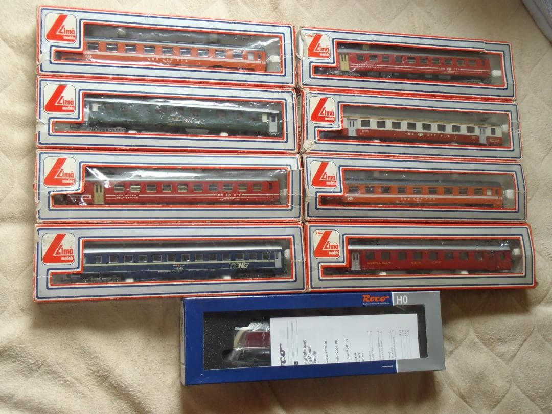 ❤️海外❤️HOゲージ★９両セット★動作品★気動車★客車★箱付き★スイス連邦鉄道