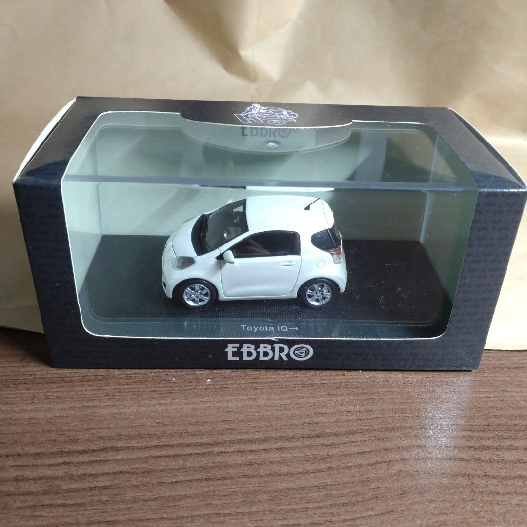 エブロ 1/43 トヨタ iQ ホワイト