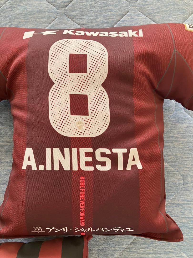 ヴィッセル神戸 ポドルスキー イニエスタ クッション3個セット