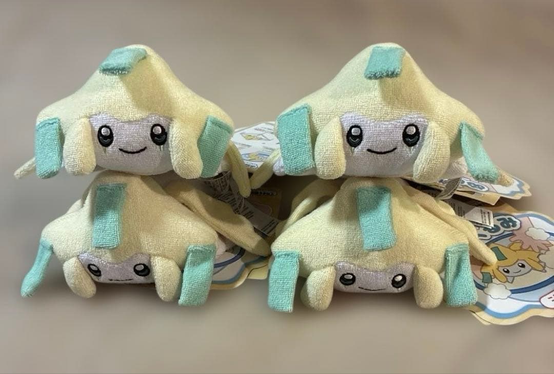 ポケモン　洗えるぬいぐるみ　ジラーチ　タグ付き