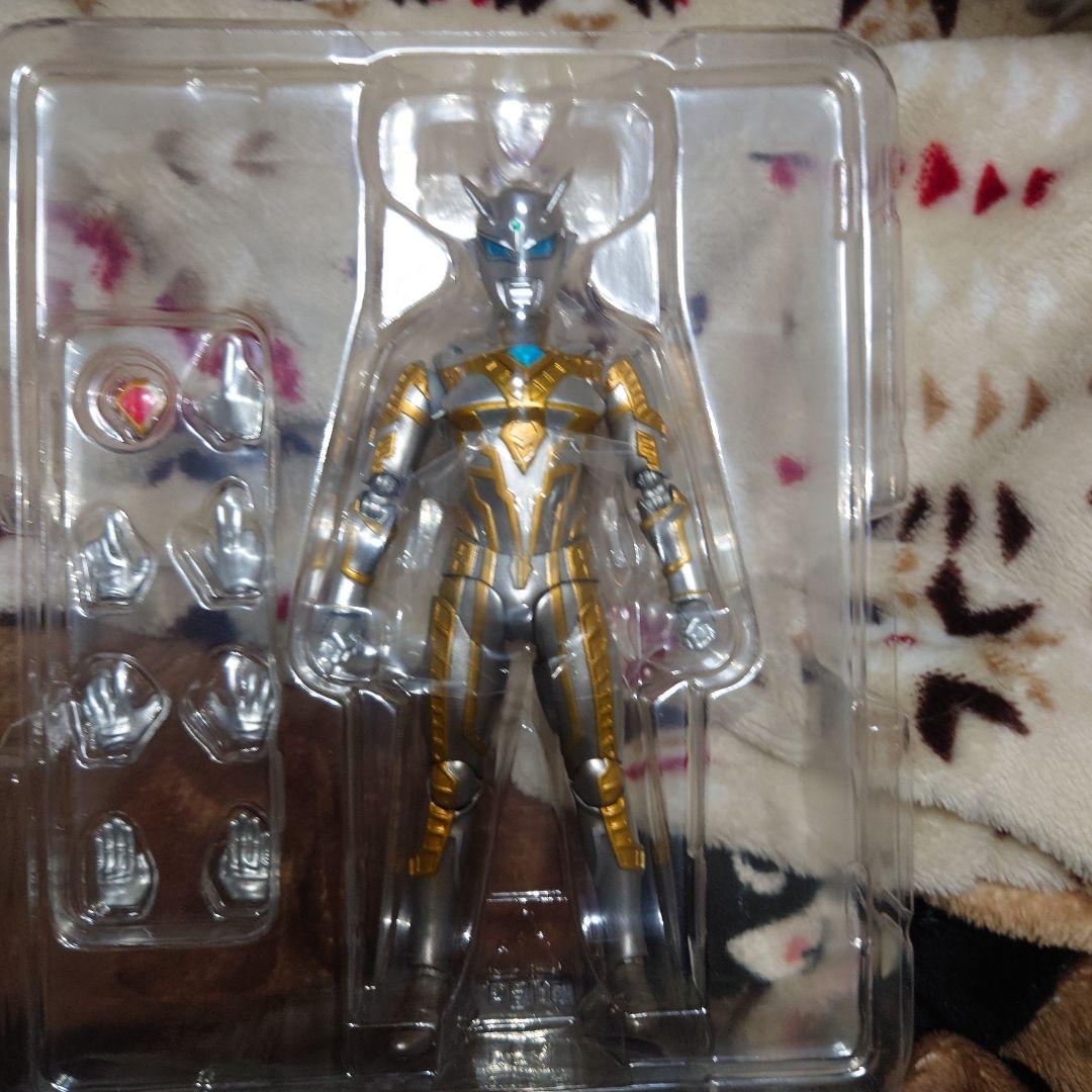 S.H.Figuarts USウルトラマンゼロ&タルタロス&レグロス