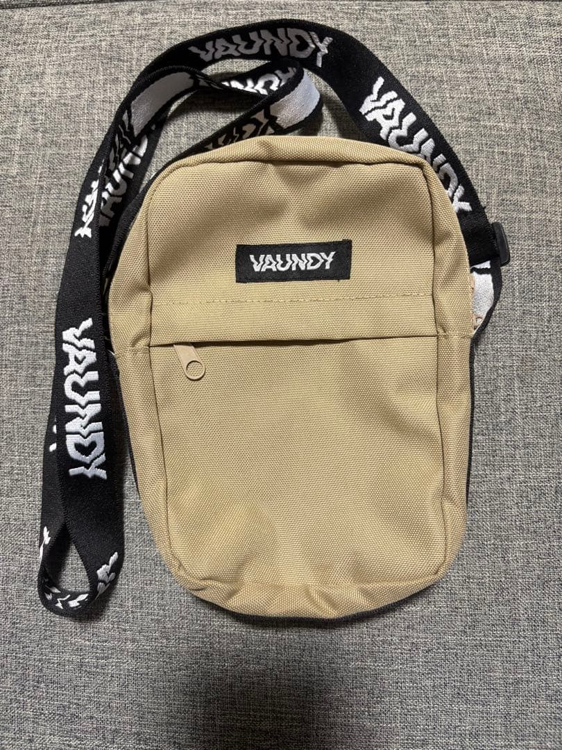 Vaundy ショルダーバッグ サコッシュ ベージュ