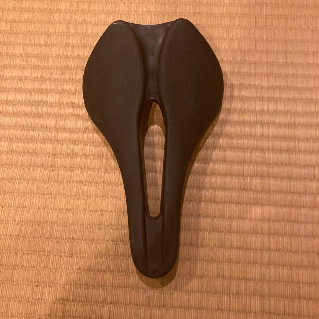 セライタリアサドル