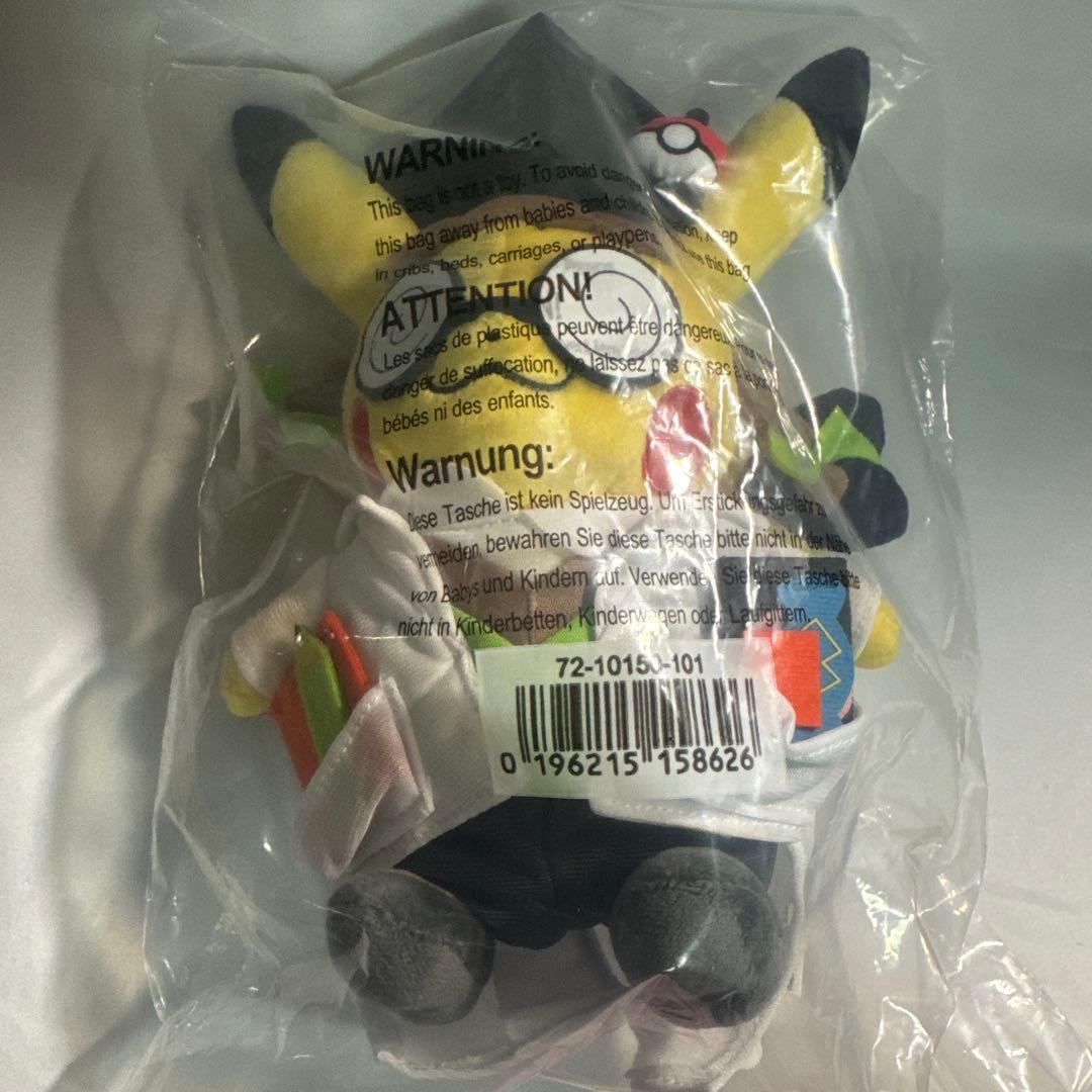 ドクター　ピカチュウ ぬいぐるみ　新品